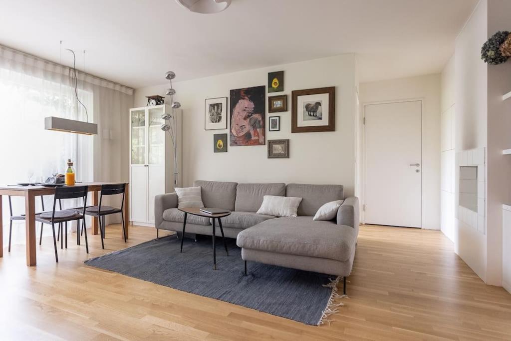 Dream Apartment - Central And Quiet With Ac And Free Parking Garage Wien Exteriör bild