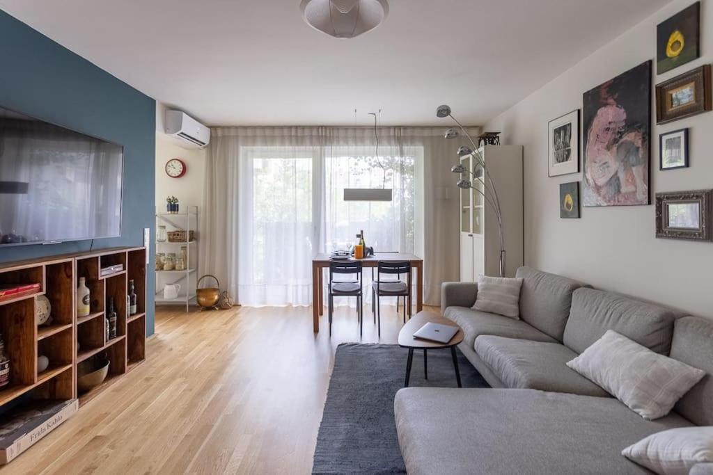 Dream Apartment - Central And Quiet With Ac And Free Parking Garage Wien Exteriör bild