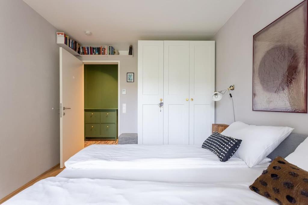 Dream Apartment - Central And Quiet With Ac And Free Parking Garage Wien Exteriör bild