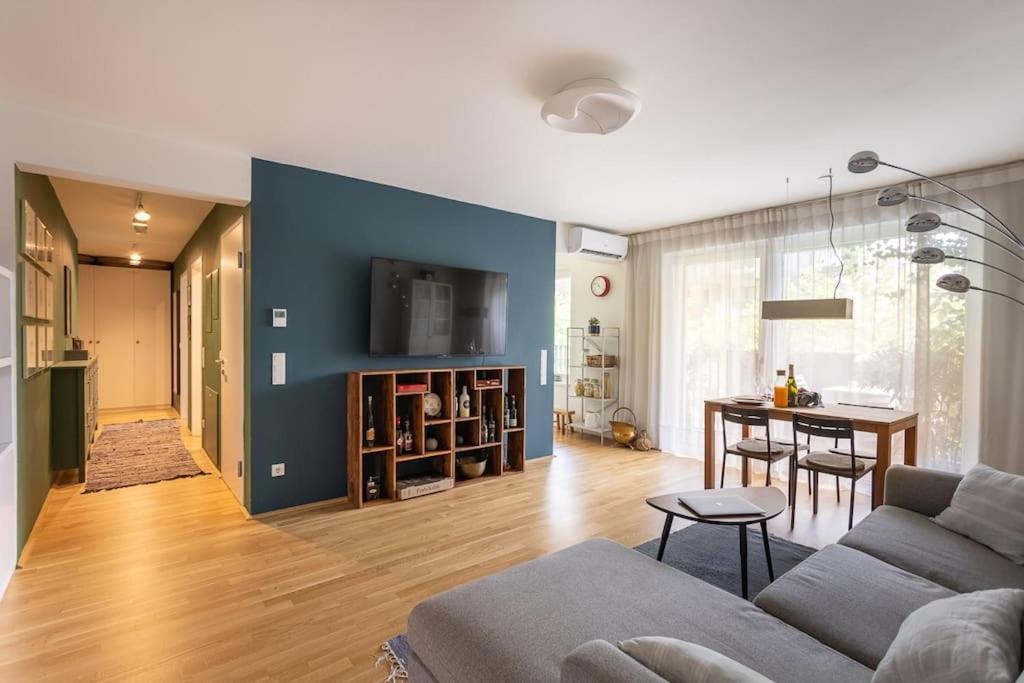 Dream Apartment - Central And Quiet With Ac And Free Parking Garage Wien Exteriör bild