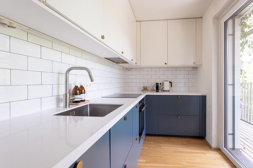 Dream Apartment - Central And Quiet With Ac And Free Parking Garage Wien Exteriör bild
