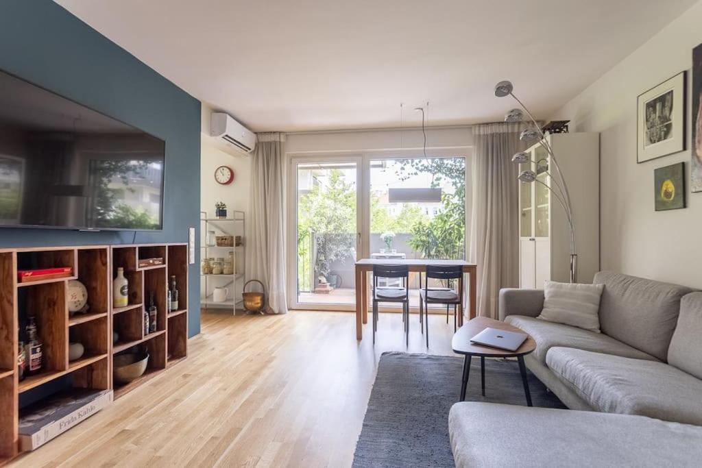 Dream Apartment - Central And Quiet With Ac And Free Parking Garage Wien Exteriör bild